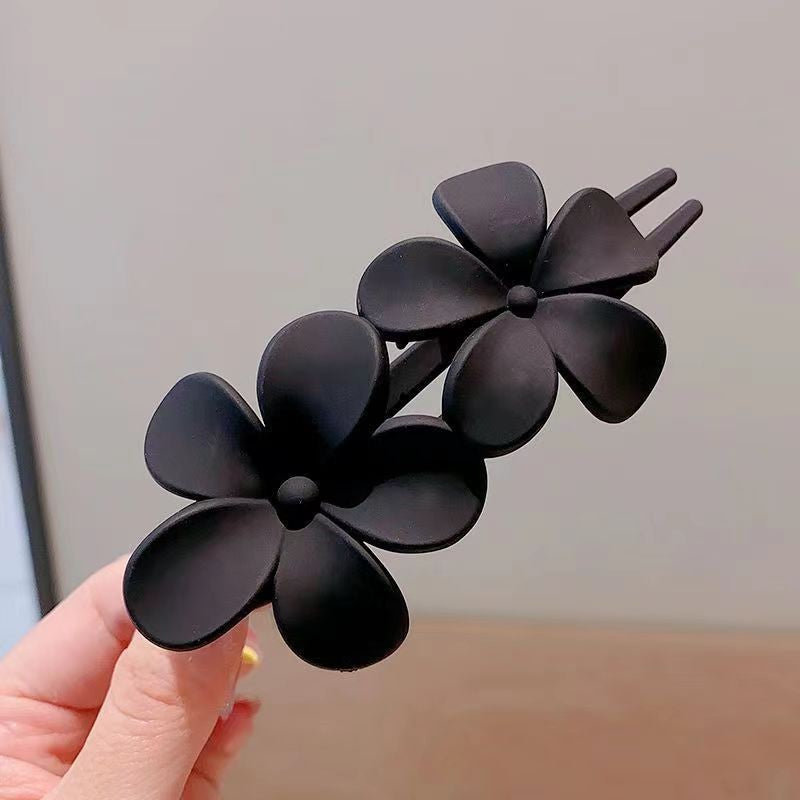 Claw Clip Black Flower-Gomyhair