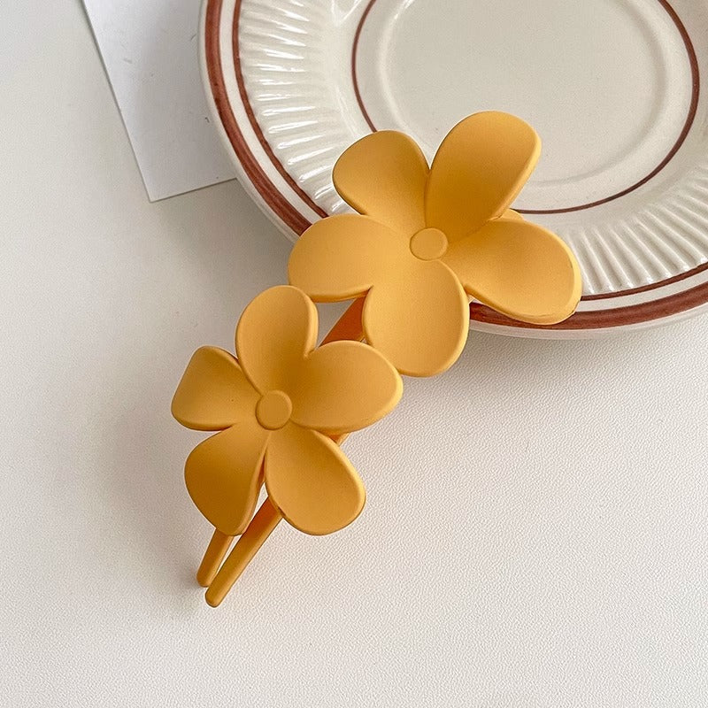 lower Claw Hair Clips Yellow-Gomyhair