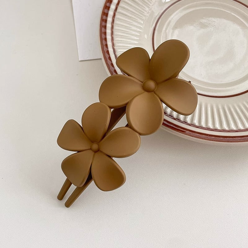 lower Claw Hair Clips Khaki-Gomyhair